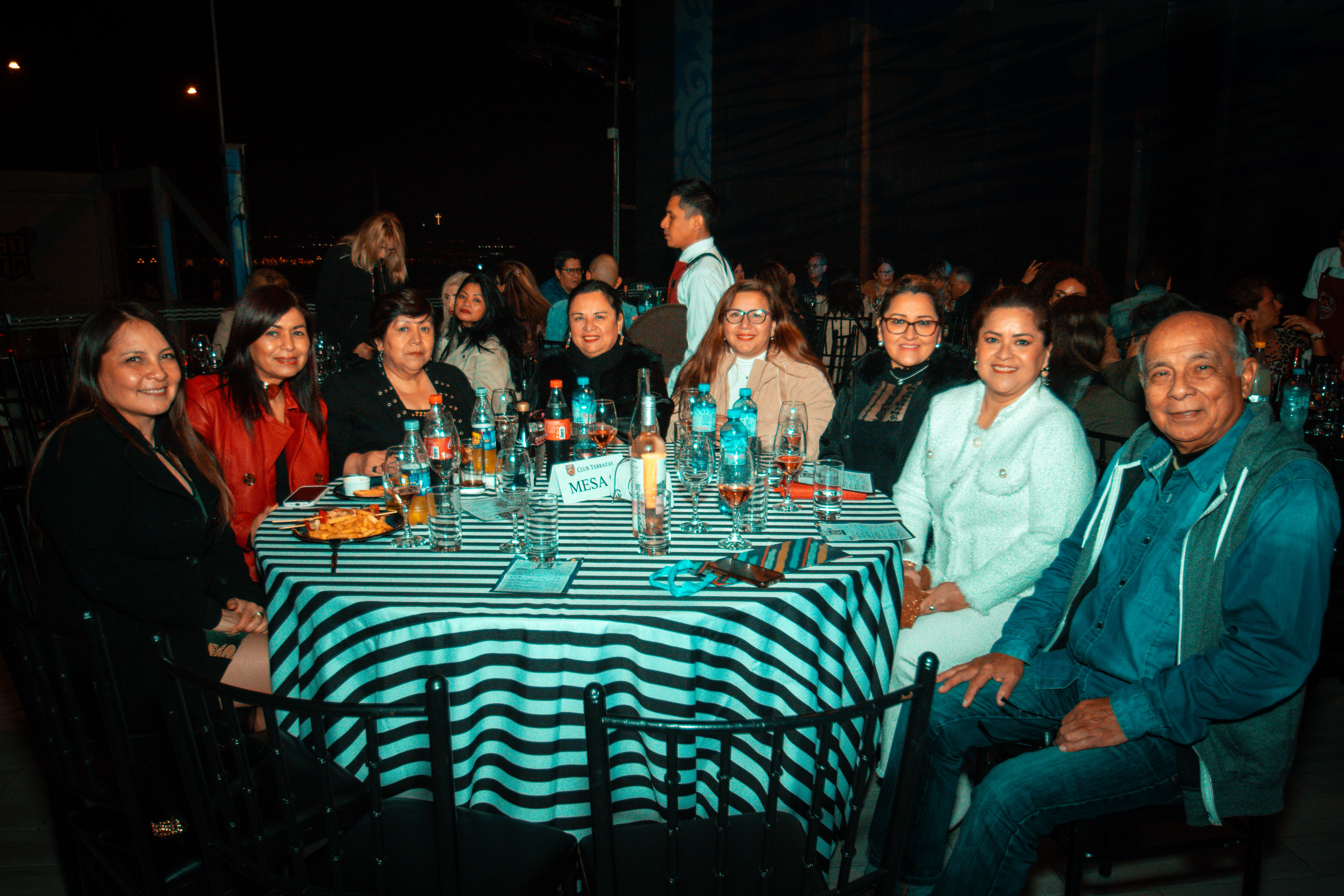 NOCHE DE ROCK FRENTE AL MAR 
